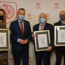Animatorzy kultury laureaci nagrody prezydenta: Magdalena Pordzik-Paskuda, Eryk Pośpiech i Adam Knura