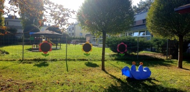 Nowe elementy placu zabaw przy Zespole Żłobków w Raciborzu