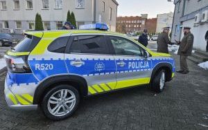 Komenda Powiatowej Policji w Raciborzu otrzymała nowoczesny radiowóz (1)