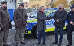 Komenda Powiatowej Policji w Raciborzu otrzymała nowoczesny radiowóz (4)