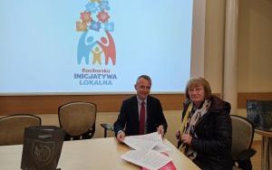 Raciborska Inicjatywa Lokalna rozstrzygnięta. Podpisano umowy z inicjatorami (6)