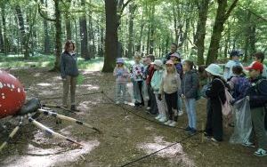 Dzieci ze Szkolnego Zespołu Antysmogowego z wizytą w Arboretum Bramy Morawskiej w Raciborzu (15)
