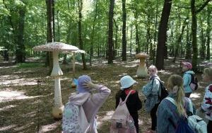 Dzieci ze Szkolnego Zespołu Antysmogowego z wizytą w Arboretum Bramy Morawskiej w Raciborzu (17)