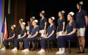 Uroczystość czespowania studentów pielęgniarstwa (20)