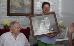 Państwo Piotrowscy świętują jubileusz 55-lecia pożycia małżeńskiego (7)