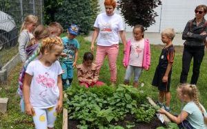 Raciborskie przedszkolaki spróbowały samodzielnie wyhodowanych owoców i warzyw (3)