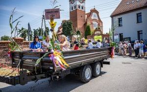 Raciborzanie podziękowali za plony na dożynkach powiatowo-gminnych w Brzeziu (7)