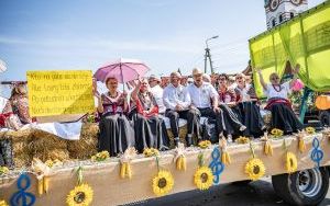 Raciborzanie podziękowali za plony na dożynkach powiatowo-gminnych w Brzeziu (9)