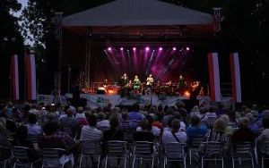 Kawałek powstańczej Warszawy w Raciborzu - koncert na zamku przeniósł nas w czasie (7)