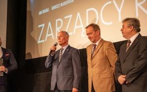 Prezydenci Raciborza stanęli razem na jednej scenie. Premiera filmu „Zarządcy Raciborza” już za nami (17)