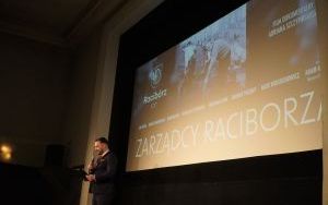 Prezydenci Raciborza stanęli razem na jednej scenie. Premiera filmu „Zarządcy Raciborza” już za nami (7)