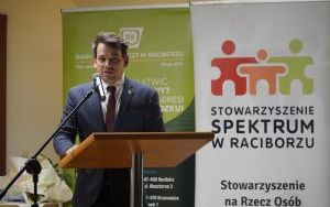 Jubileusz 10-lecia Stowarzyszenia „SPEKTRUM” – Konferencja na Zamku Piastowskim (1)