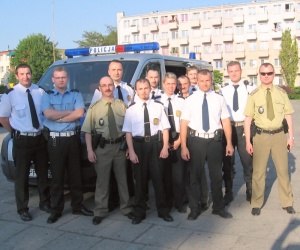 Wspólna służba funkcjonariuszy Straży Miejskiej, Straży Granicznej i Policji podczas obchodów 3 - go Maja.